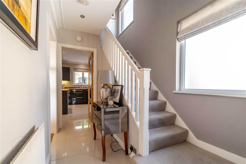 42 Windmill Road 6 of 26