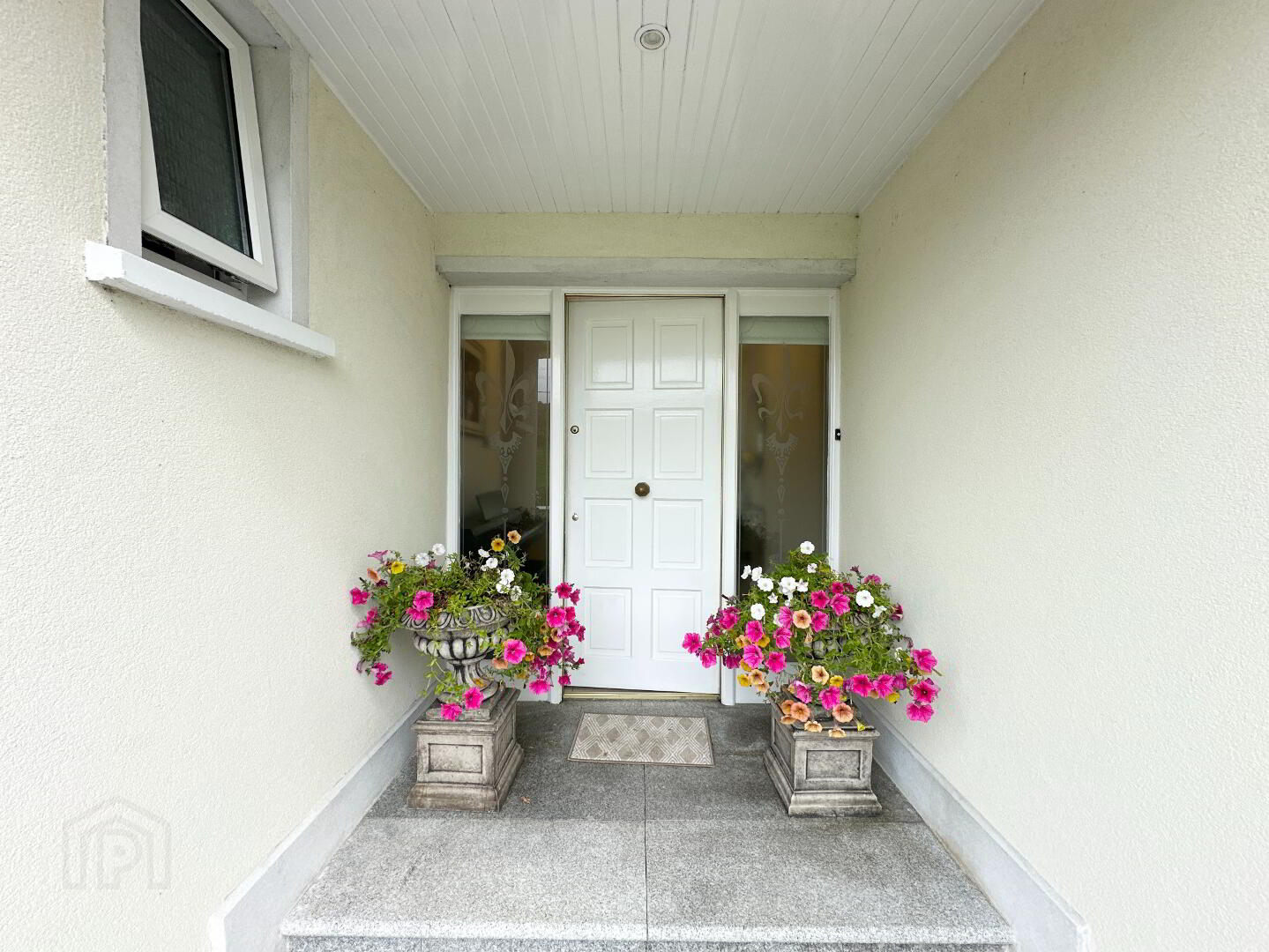 4b Flagstaff Road 3 of 48