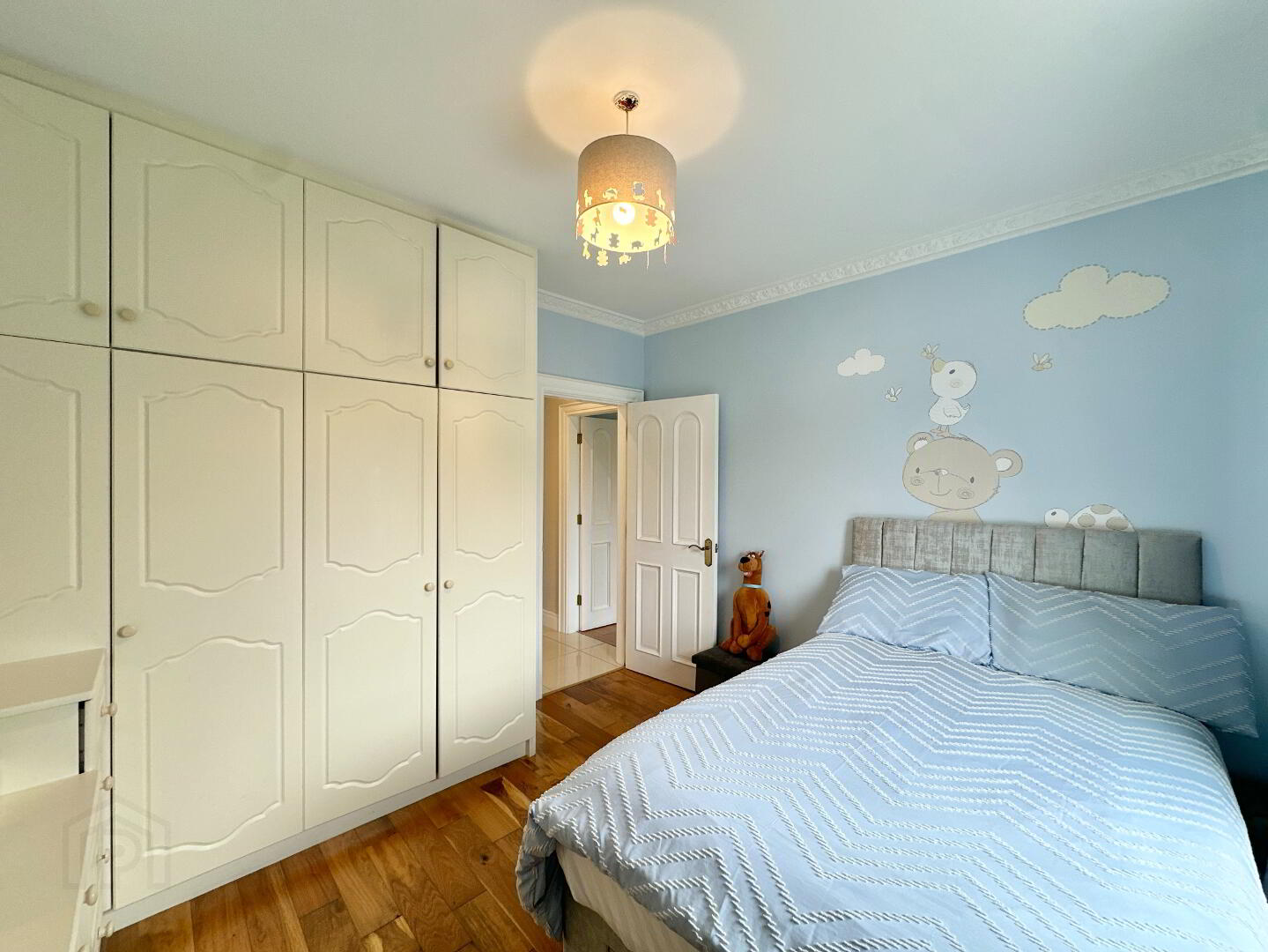4b Flagstaff Road 26 of 48