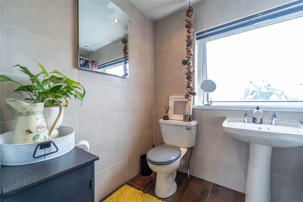 20 Woodford Grange 18 of 25