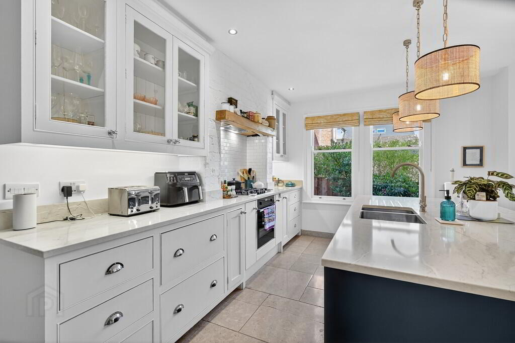 16 Cranmore Avenue 9 of 27