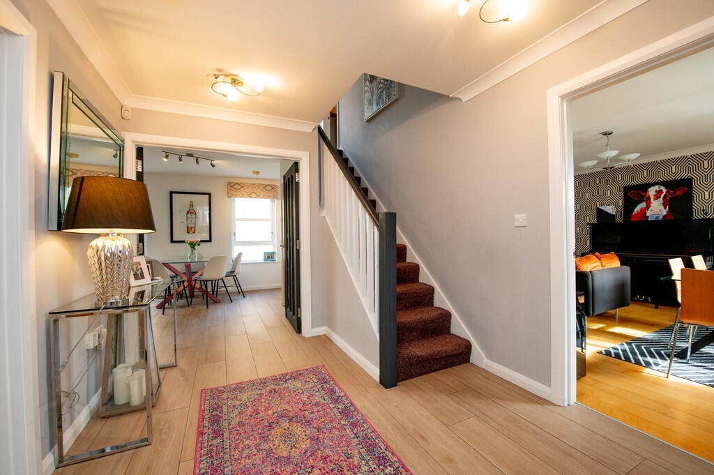 49 Farm Lodge Drive 2 of 31