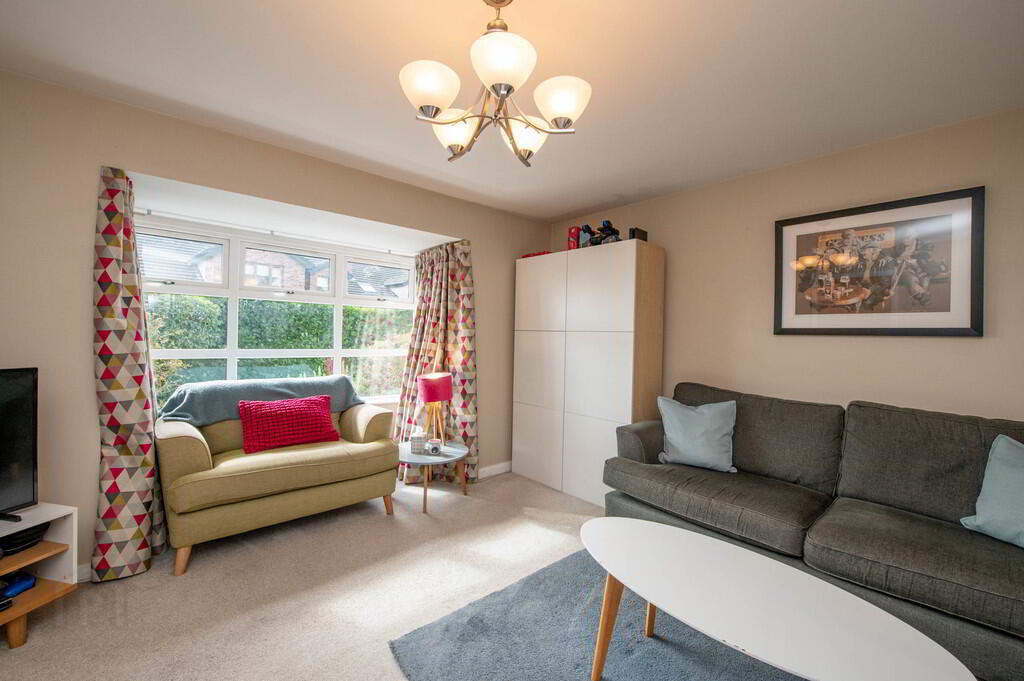 49 Farm Lodge Drive 7 of 31