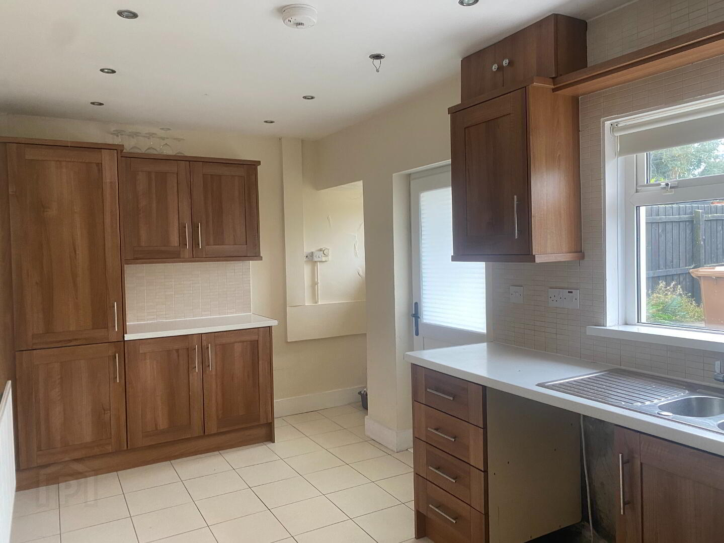 6 Banbridge Road 7 of 16