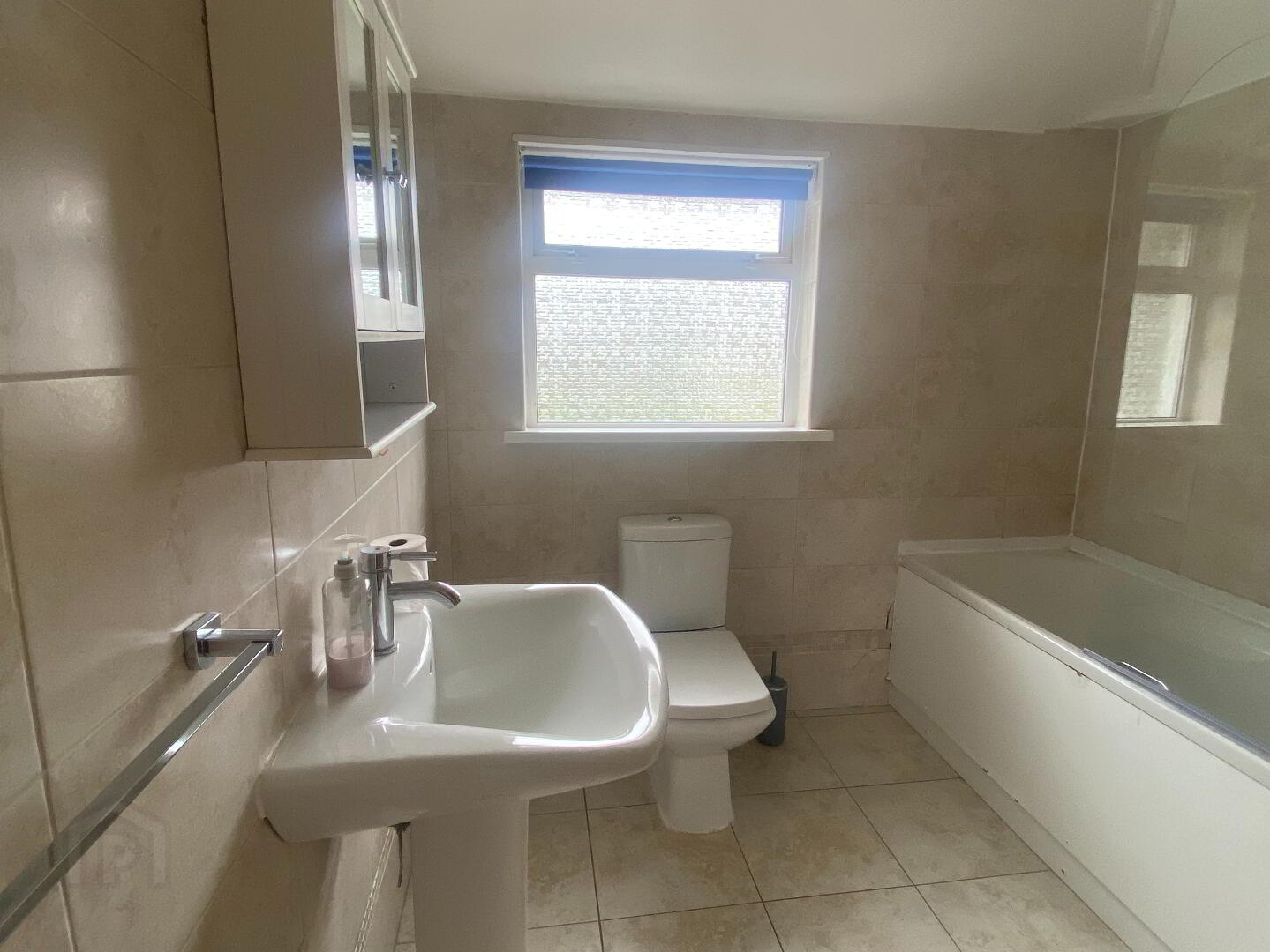 6 Banbridge Road 12 of 16