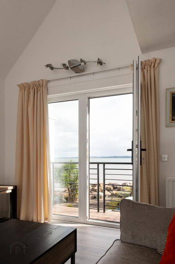 4 Seapoint 7 of 26