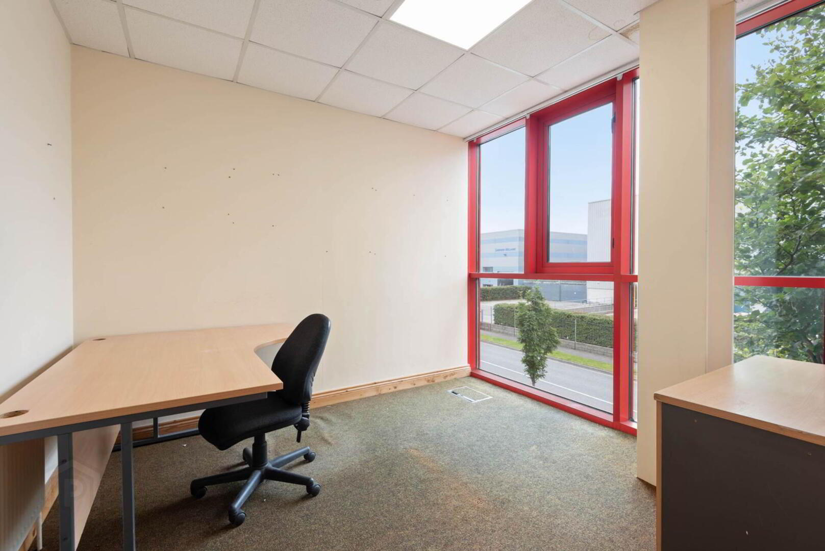First Floor Office, Hire, 2k Greenogue 4 of 28
