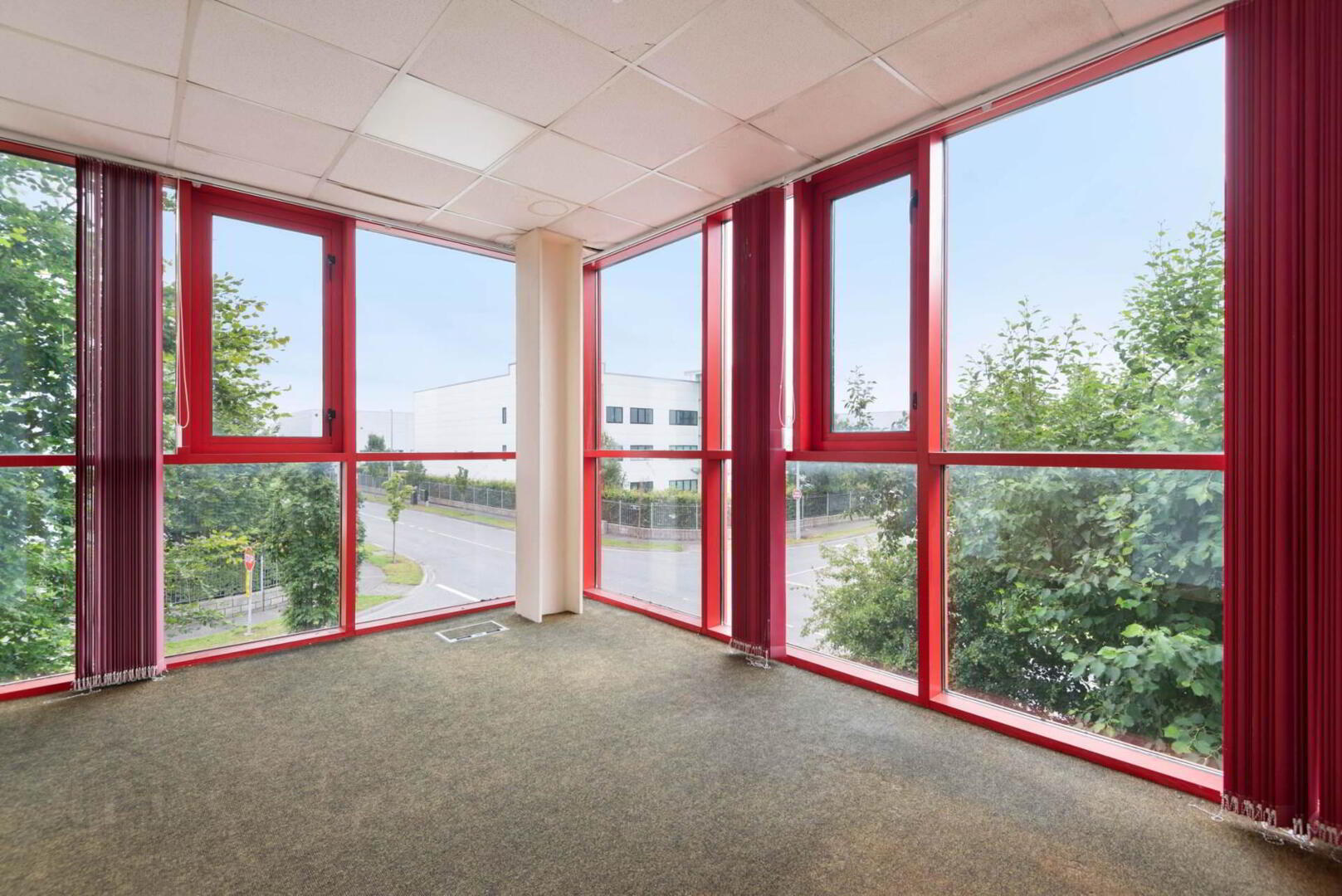 First Floor Office, Hire, 2k Greenogue 11 of 28