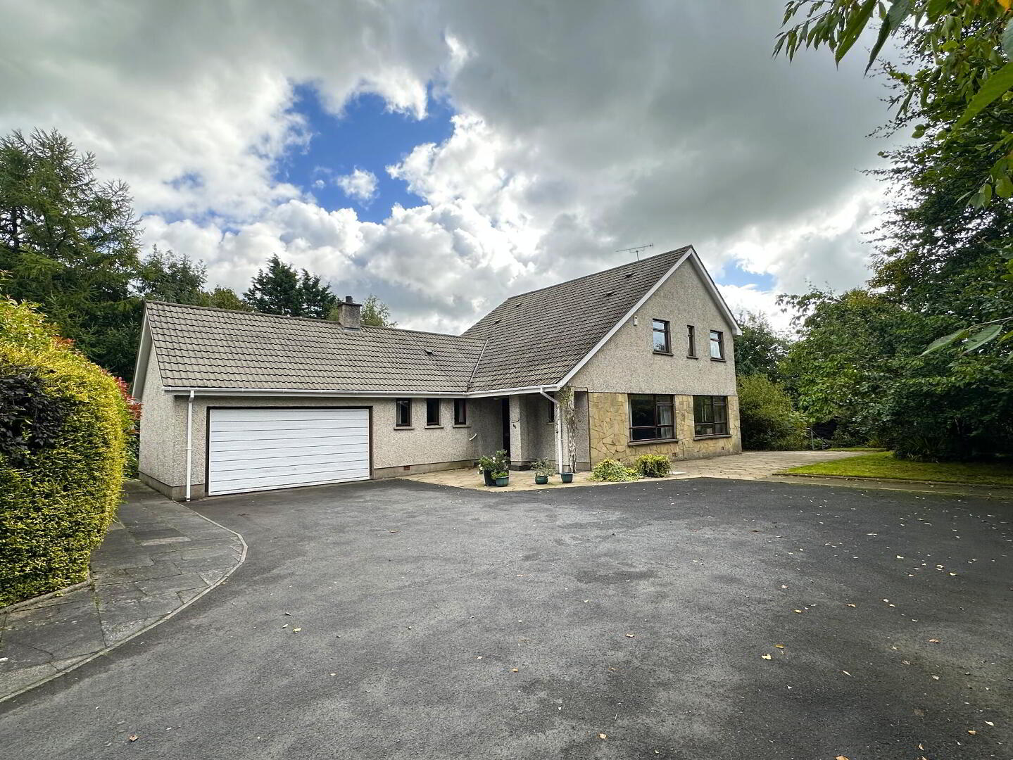 65 Lurgan Road 1 of 33