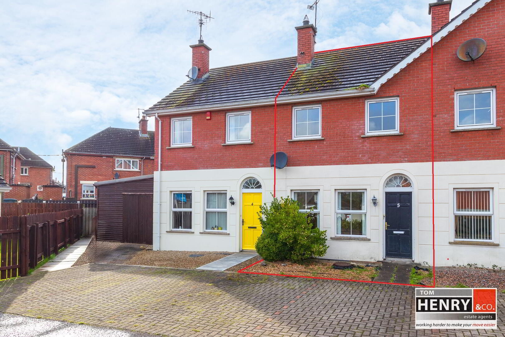 5 Oakwood Manor 1 of 24