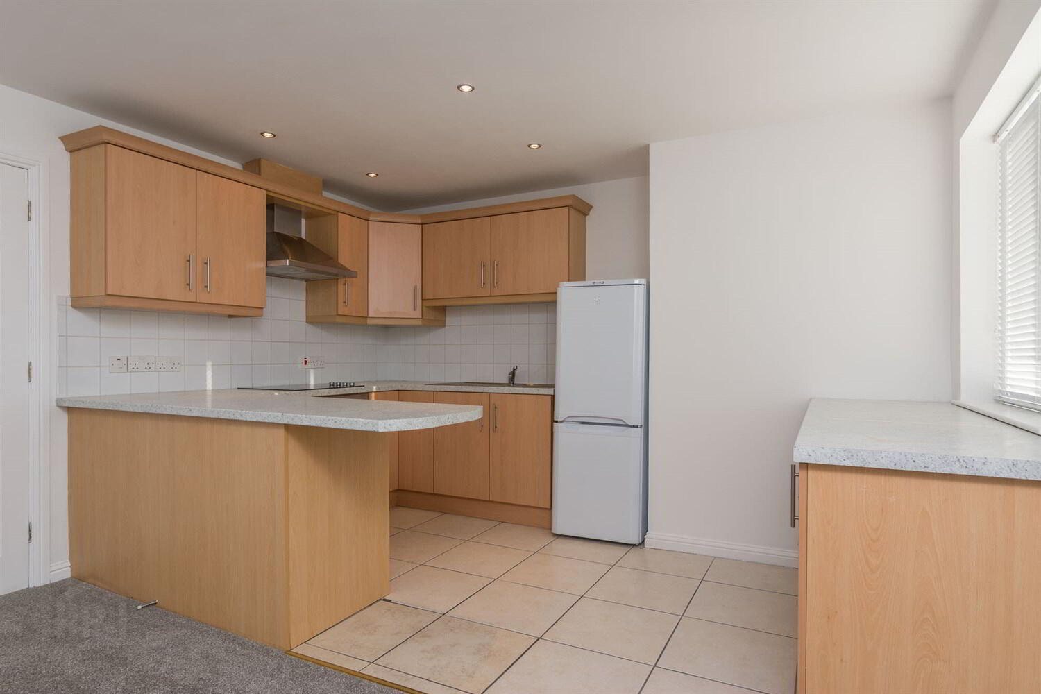 Apt 17, Glenmount Drive 5 of 10