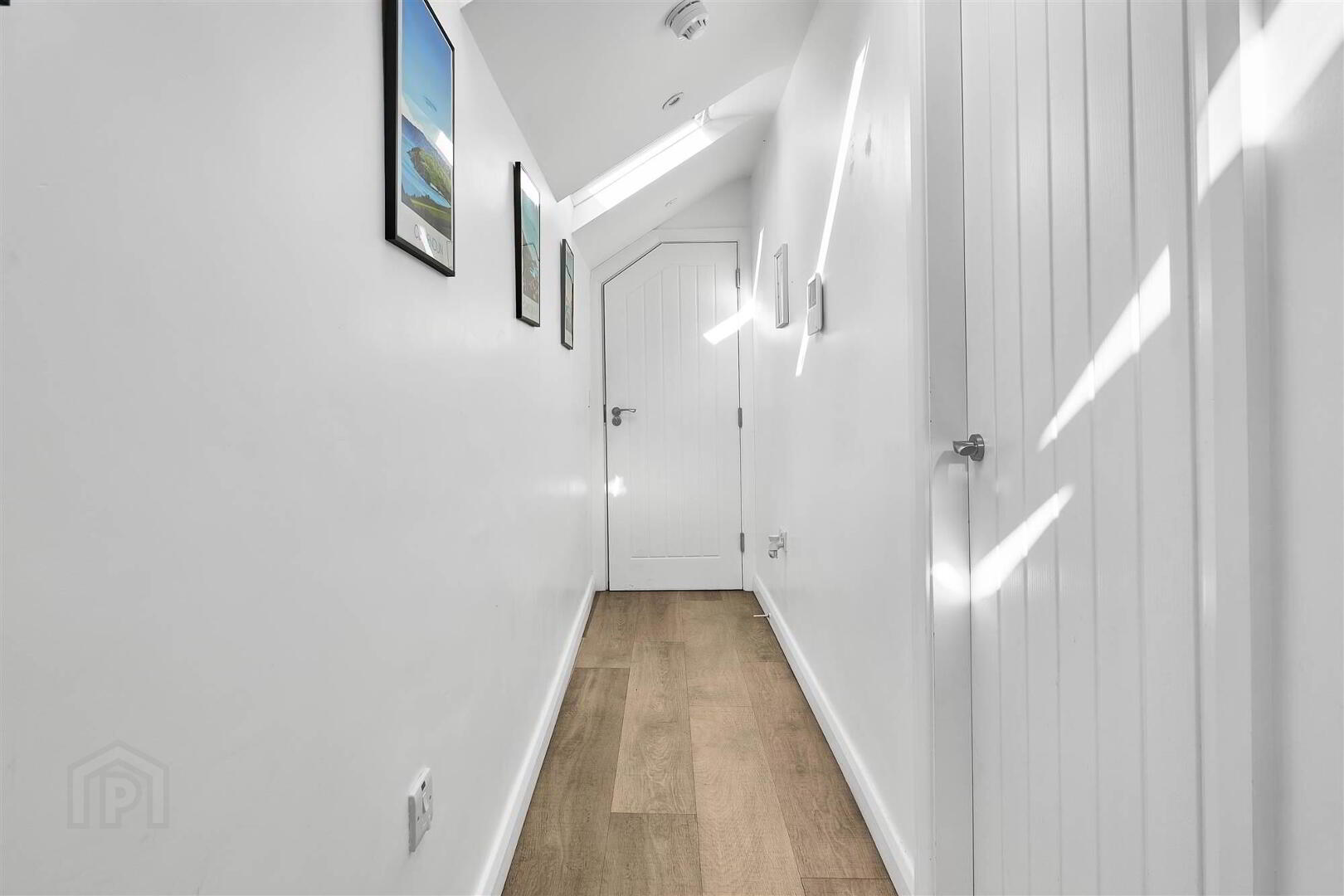 Apartment 6 97 Eglinton Street 3 of 12