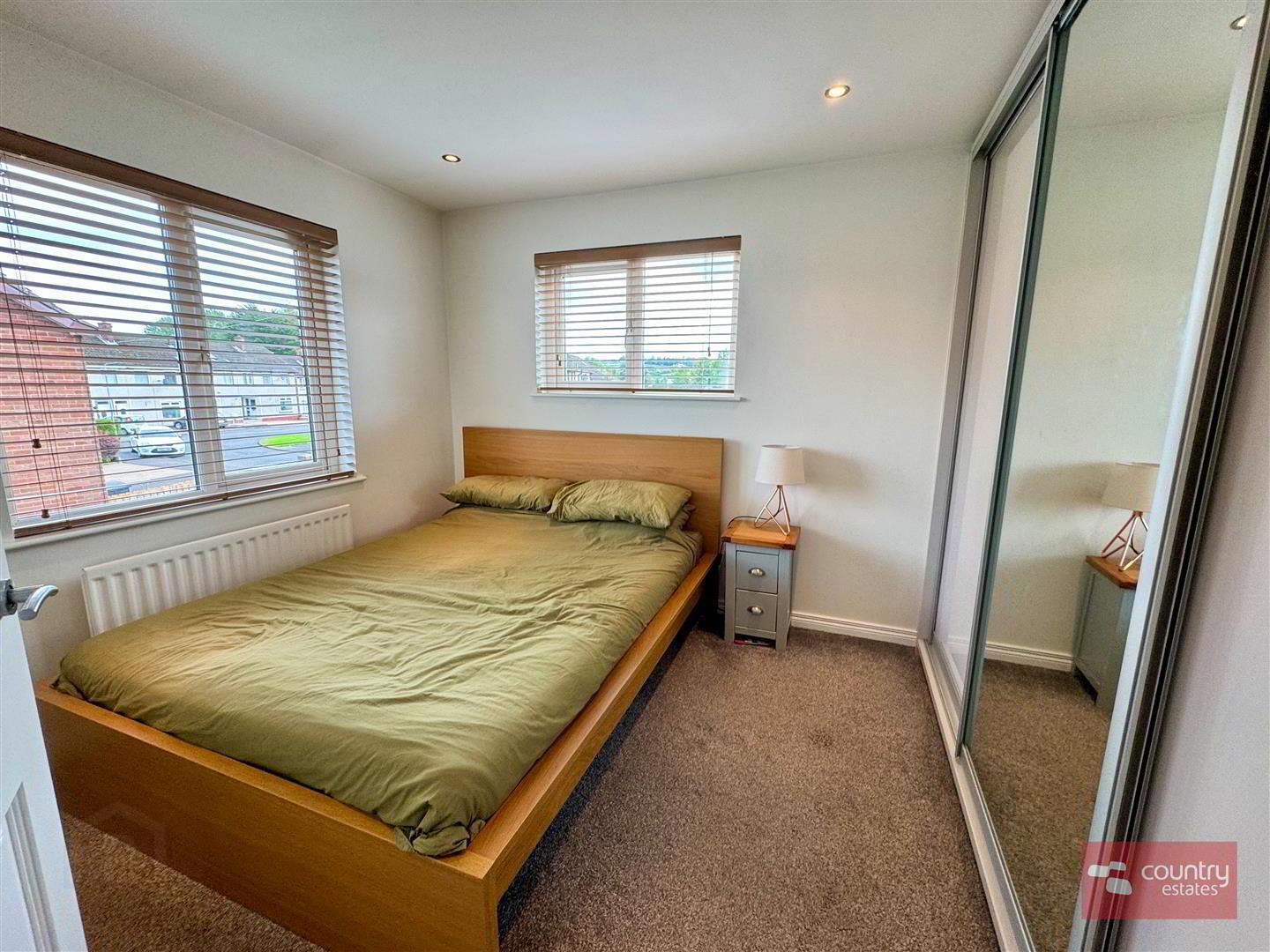 77 Hawthorn Way 16 of 26