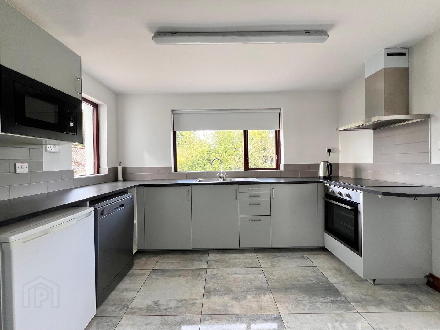37 Derrygarve Park 12 of 41