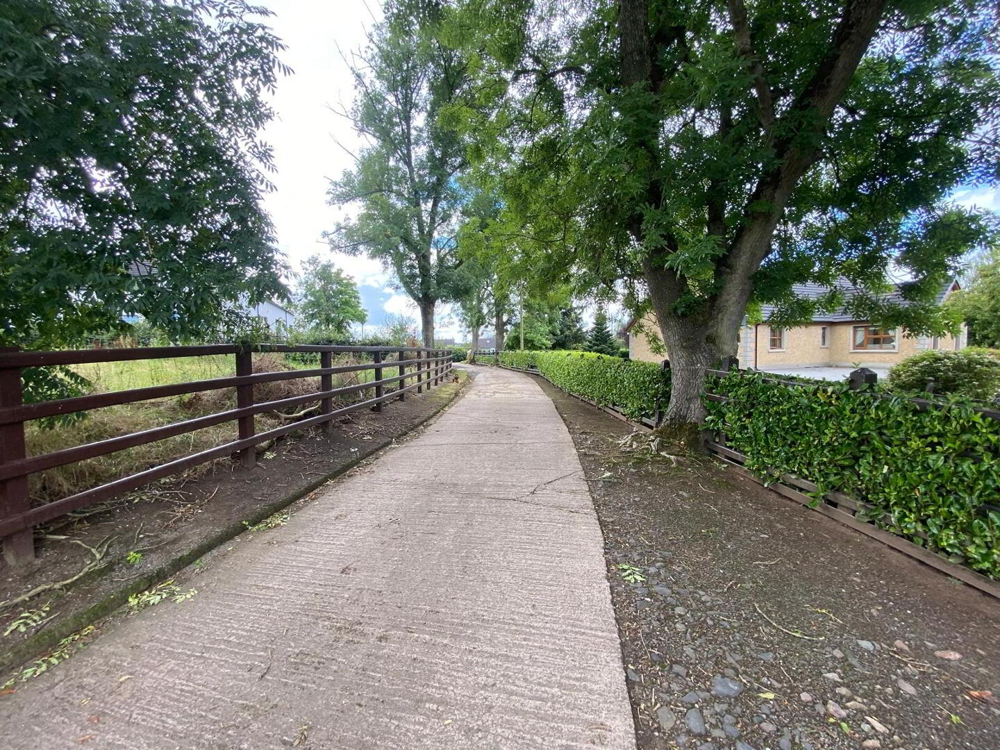 Land @, Derrygarve Park 3 of 4