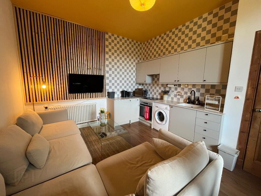 74 Ravenscroft Street 3 of 11