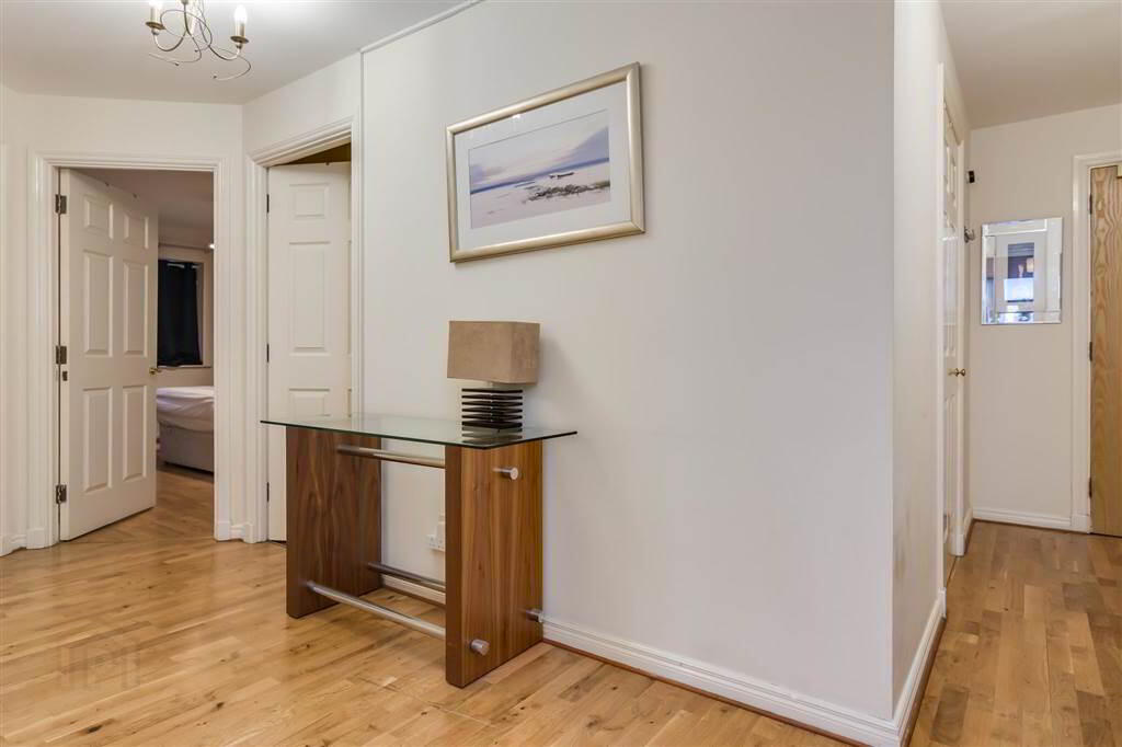 37 Clarendon Quay, 2 Pilot Street 4 of 10