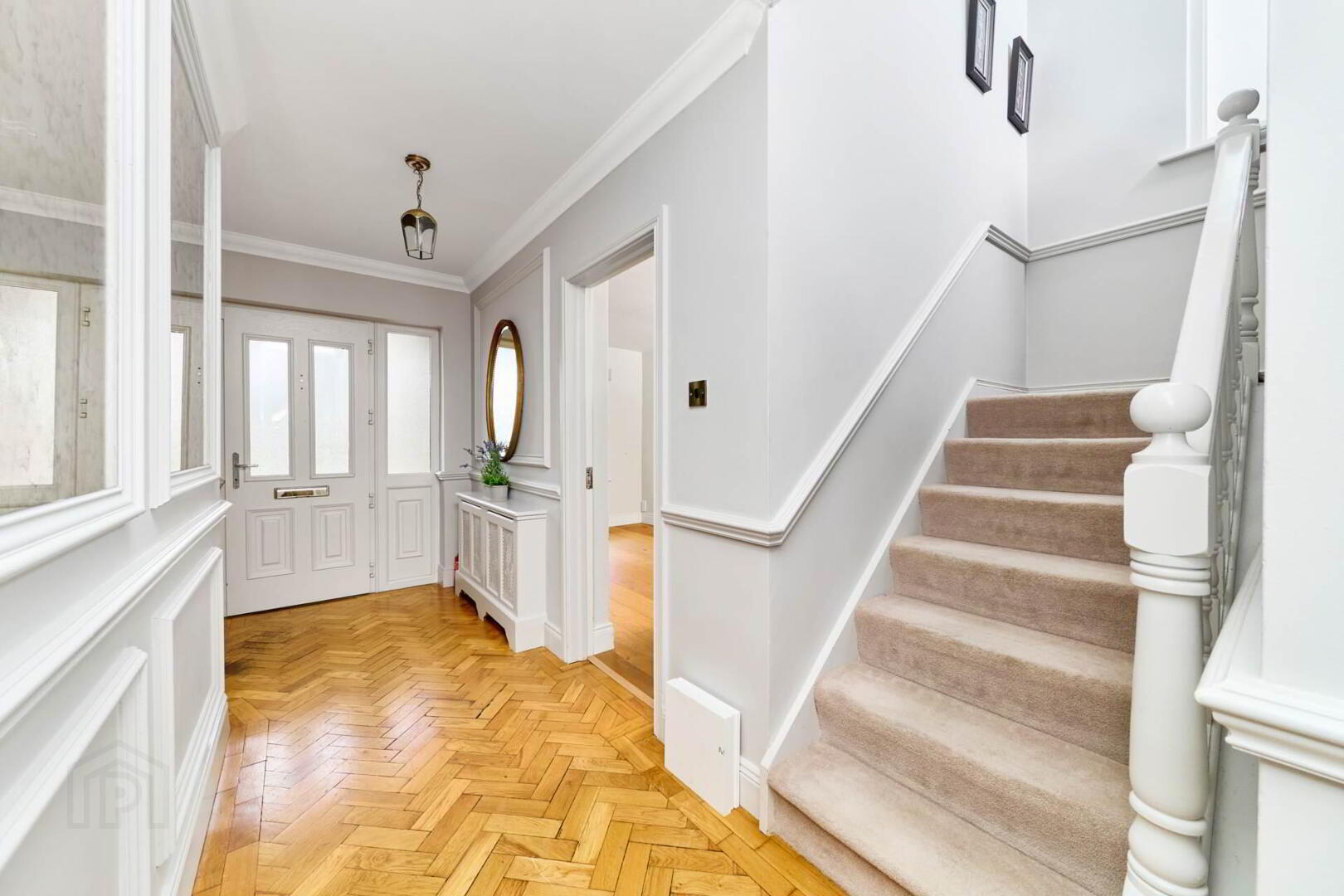 12 Oakleigh 2 of 31