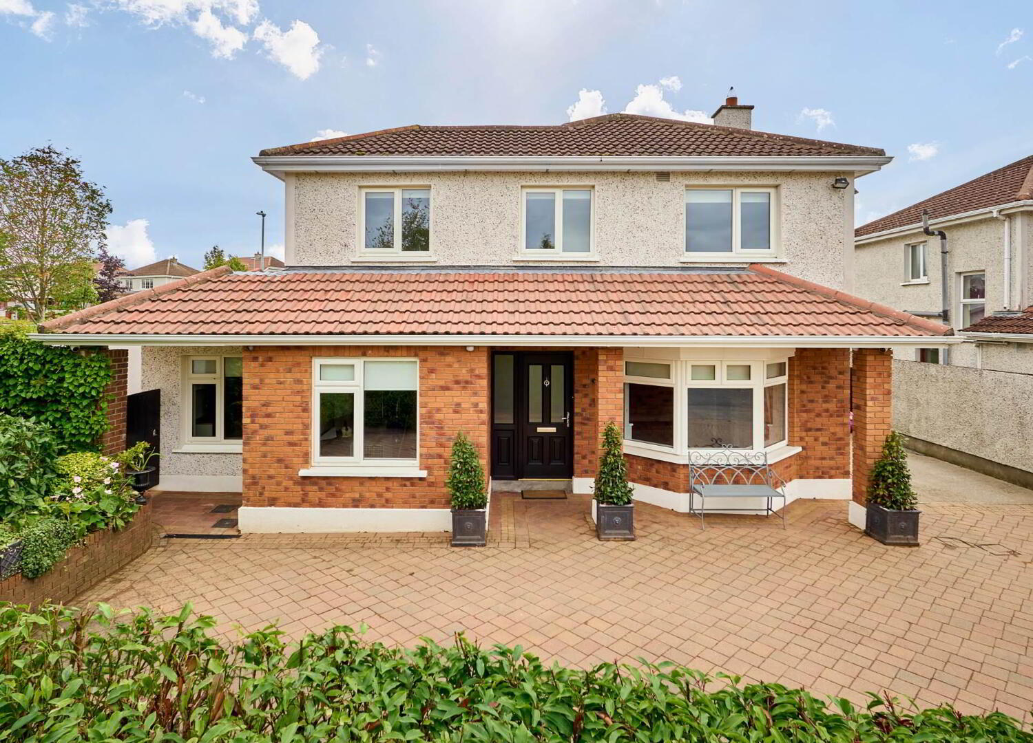 12 Oakleigh 1 of 31