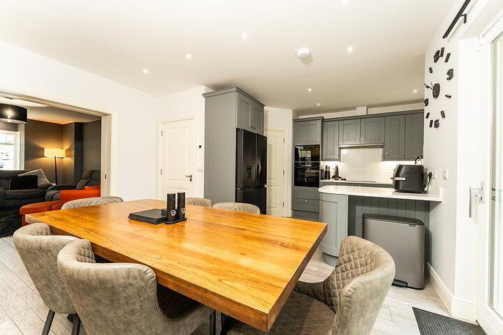 8 Hale Court 5 of 31