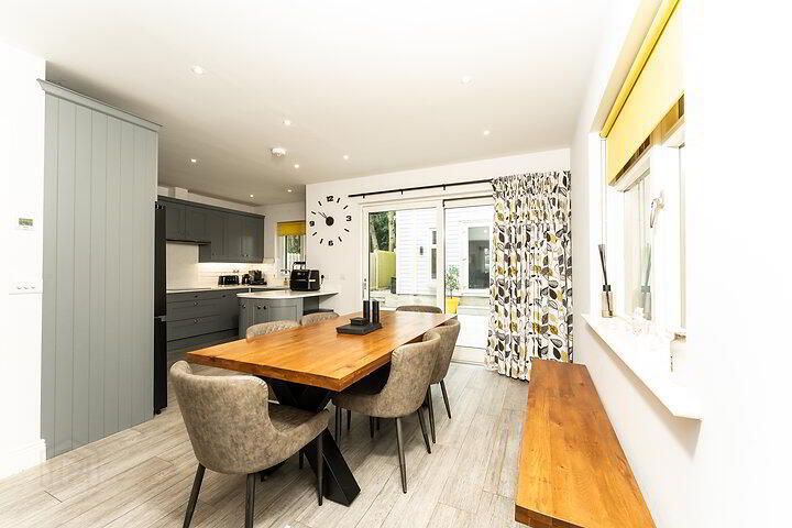 8 Hale Court 6 of 31