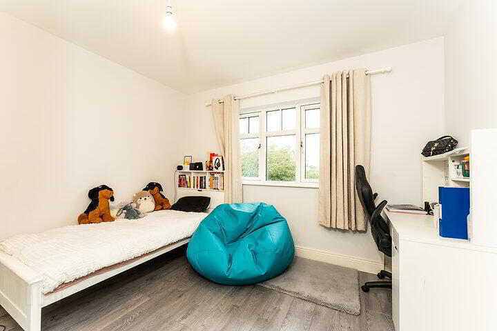 8 Hale Court 18 of 31