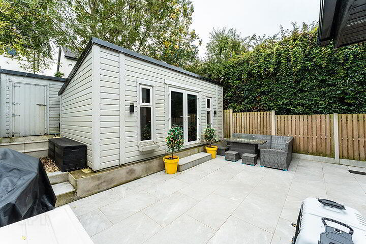 8 Hale Court 24 of 31