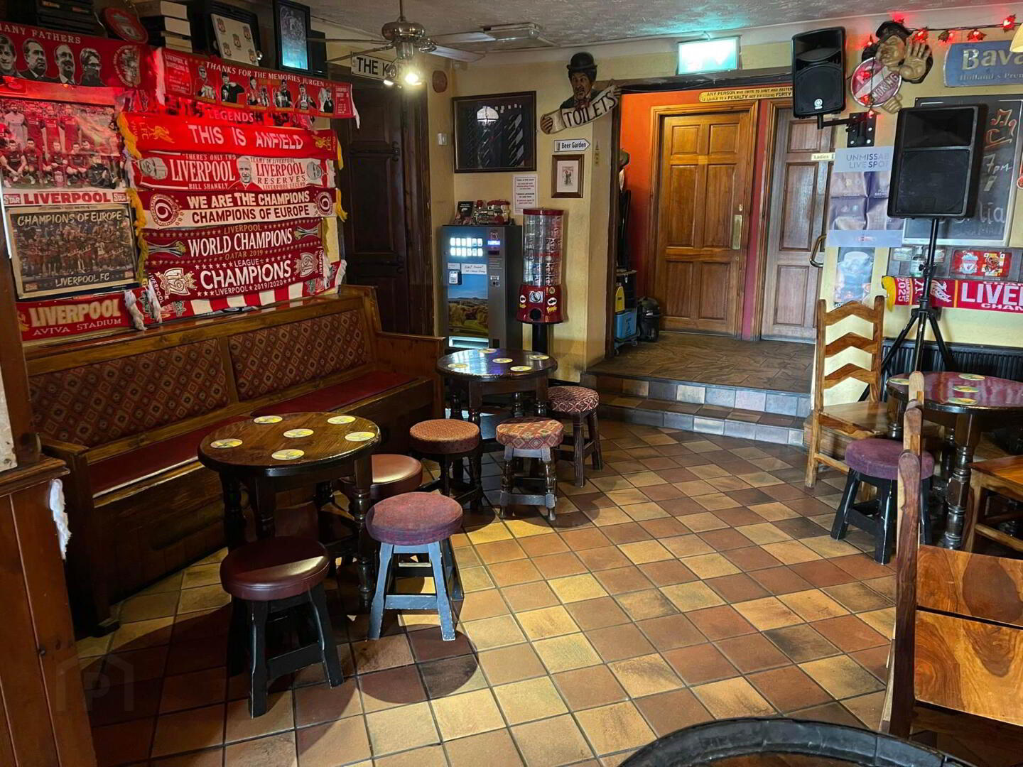 The Imperial Bar & Lounge, 27 Upper Careys Road 8 of 28