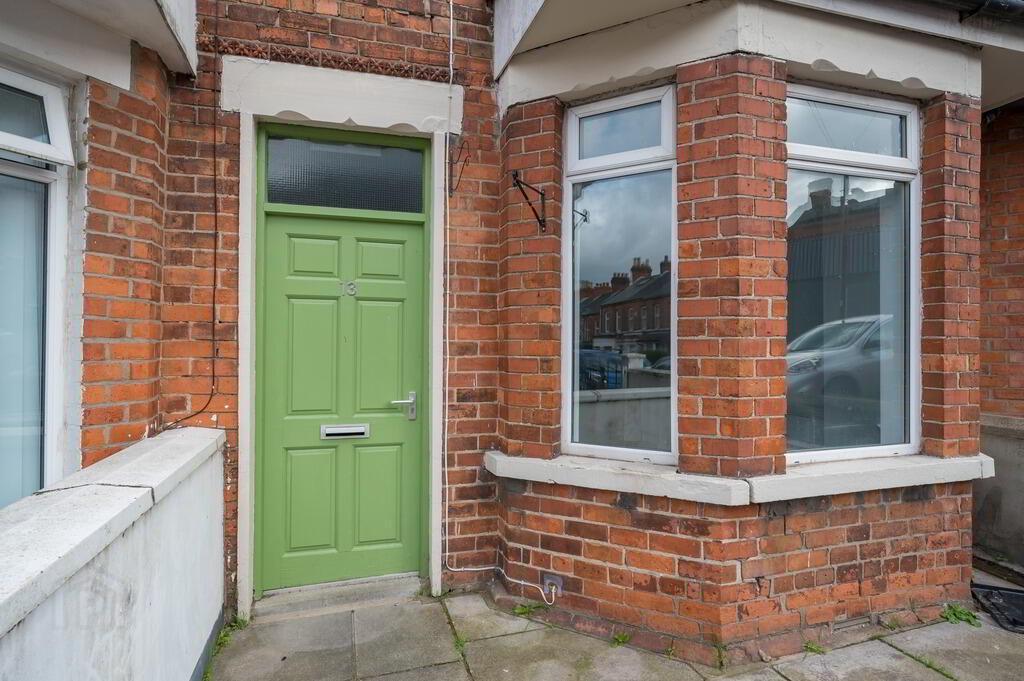 property description image