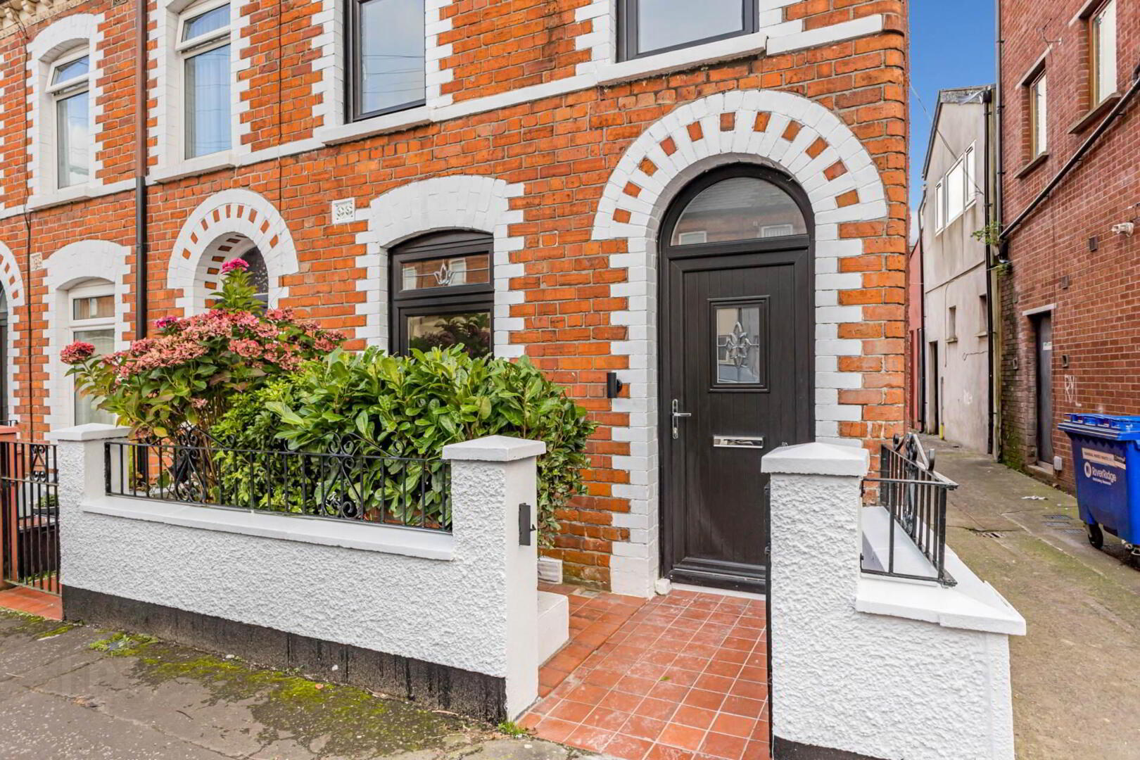 1 Donard Street 2 of 30