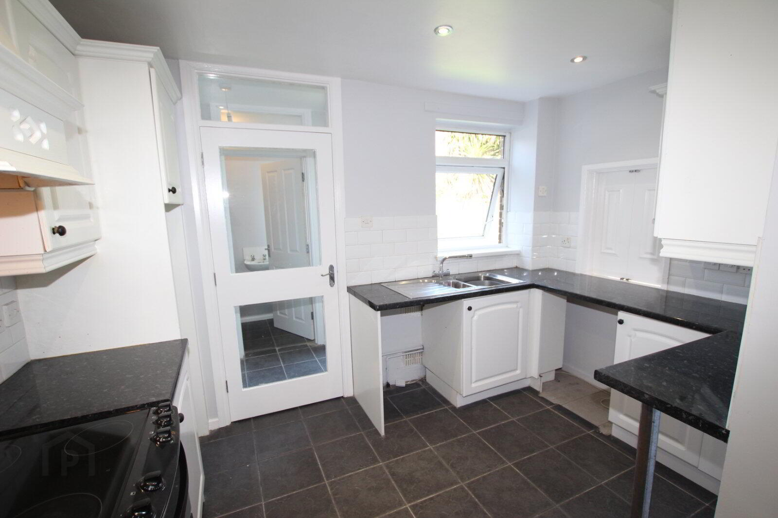 13 Manse Terrace 4 of 12