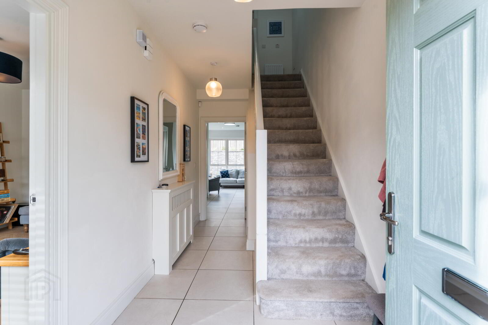 22 Helens Wood Place 4 of 27