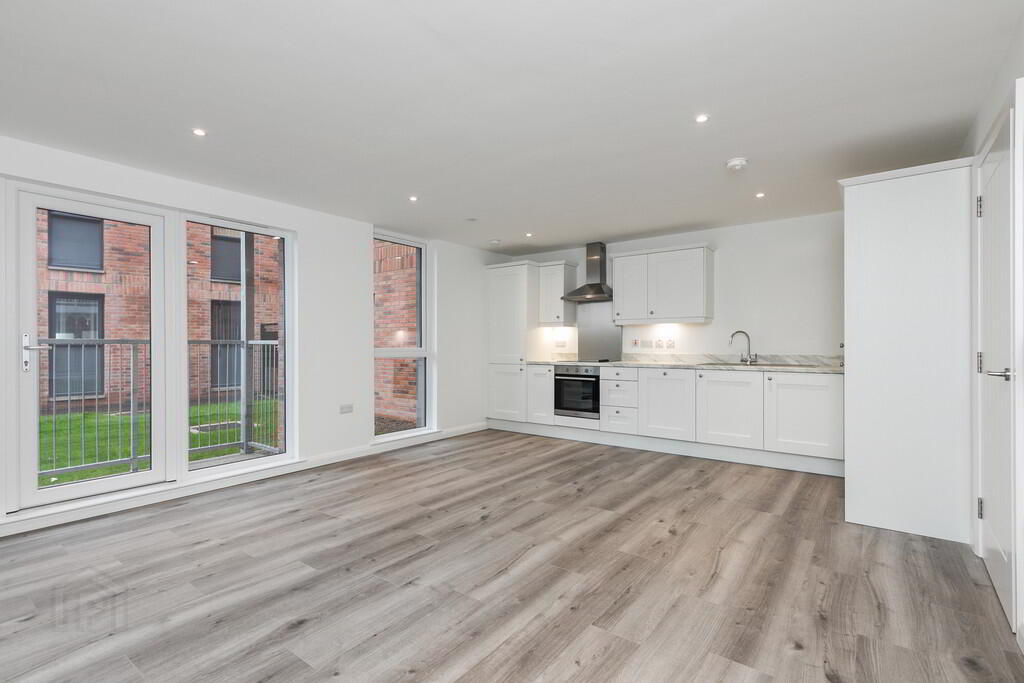 Apt 1, Lewis Mews 3 of 8