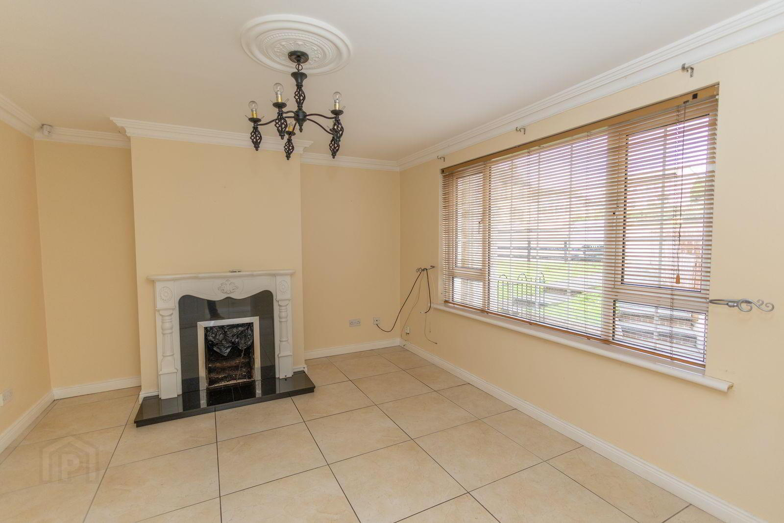 7 Lassara Heights 5 of 38