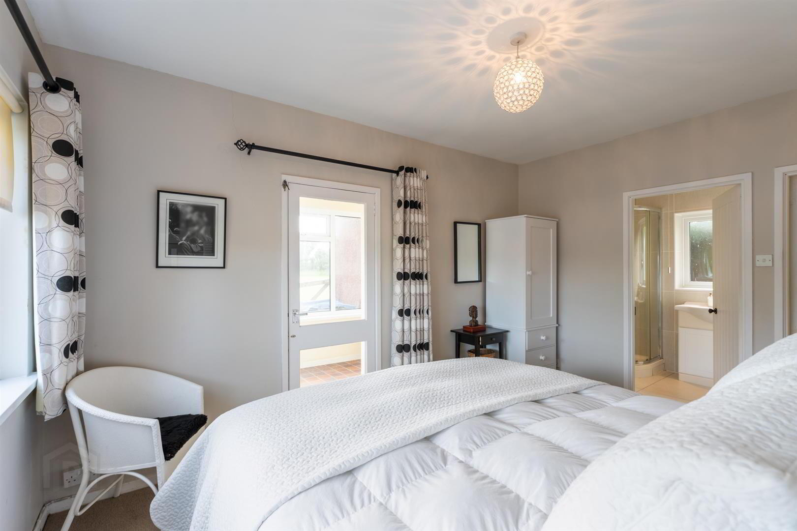 25 Springvale Road 19 of 43
