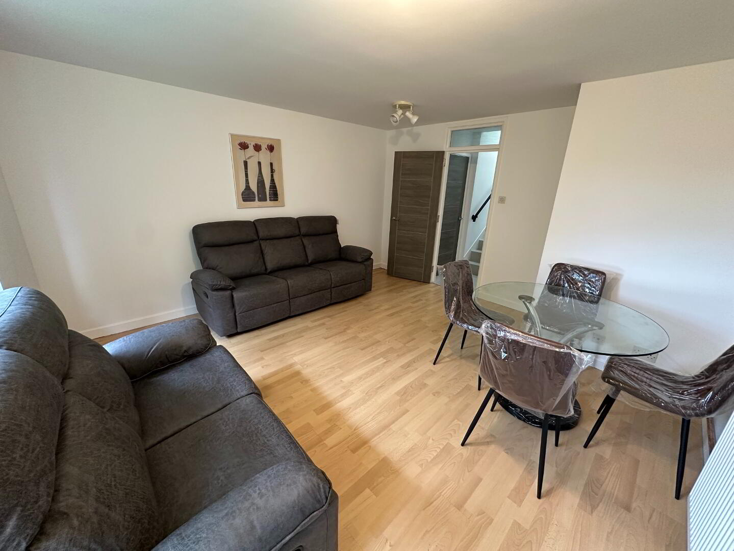 8c Stranmillis Court 3 of 11