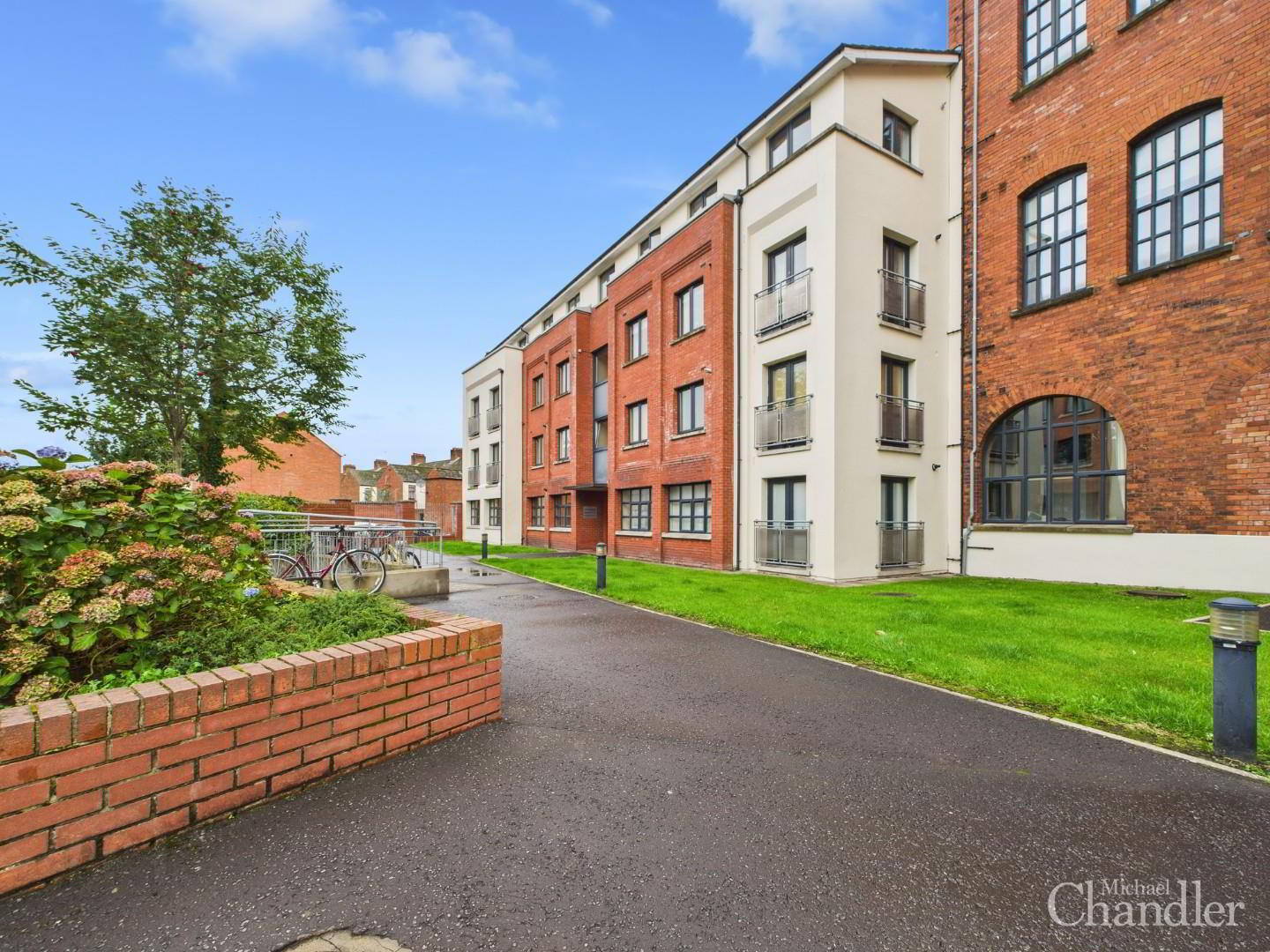 property description image