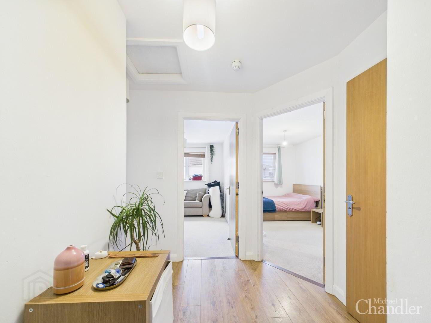 24 Chichester Building, 33 Old Bakers Court 2 of 12
