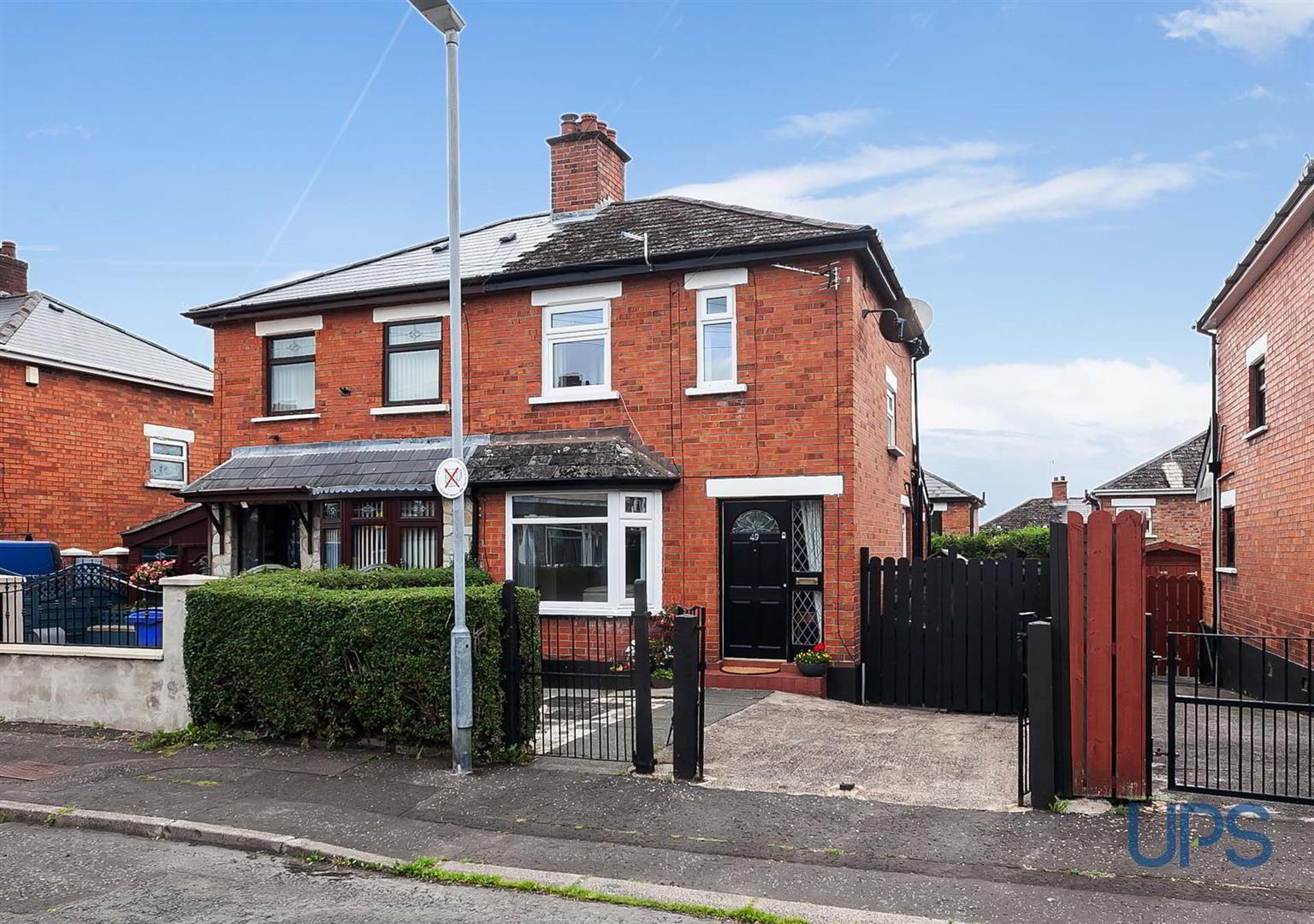 49 Andersonstown Park 1 of 24