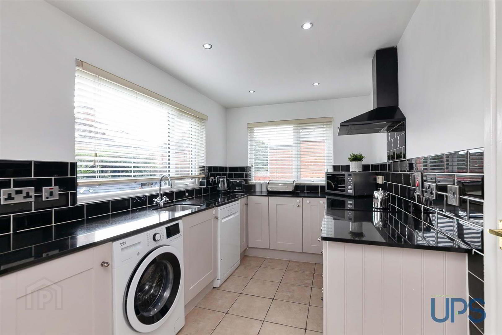 49 Andersonstown Park 11 of 24