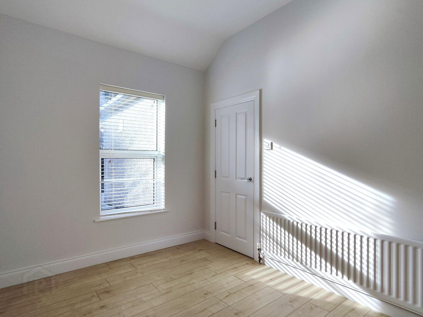 64 Nursery Avenue 17 of 23