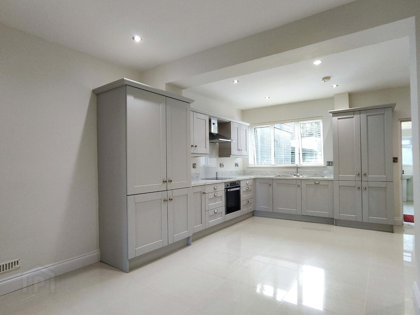 64 Nursery Avenue 7 of 23