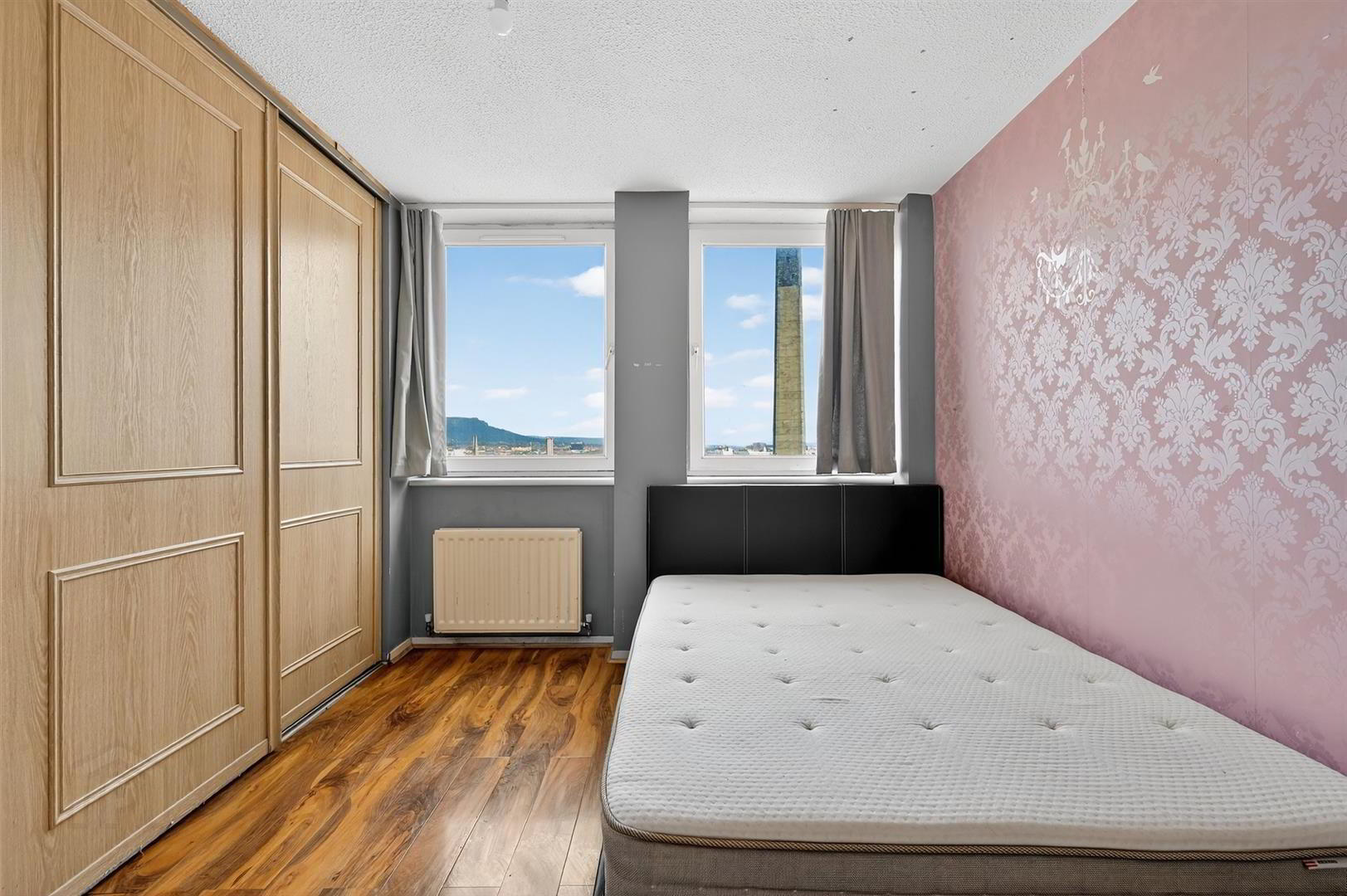 Apt 901, Bradbury Court 9 of 17