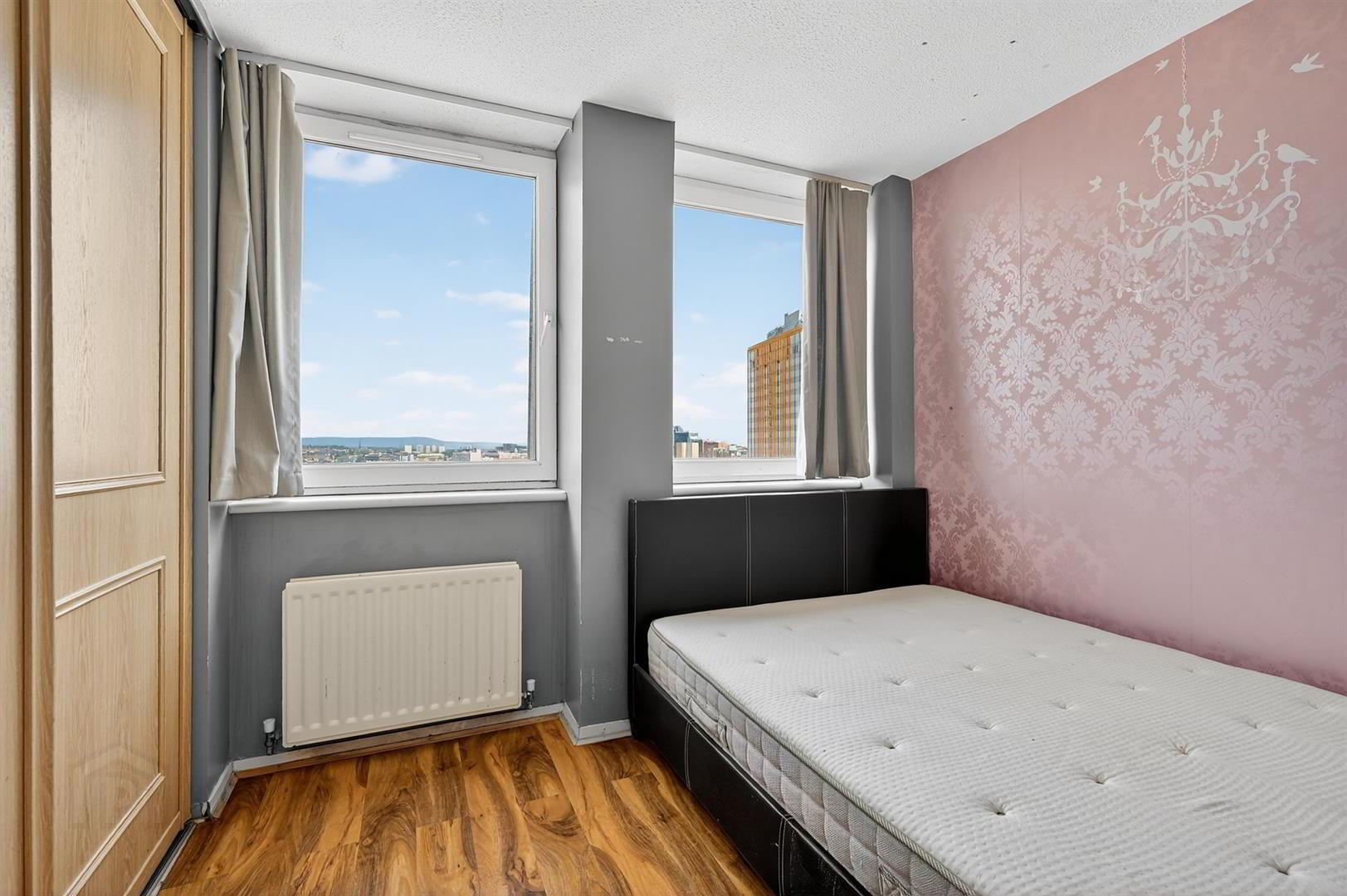 Apt 901, Bradbury Court 10 of 17