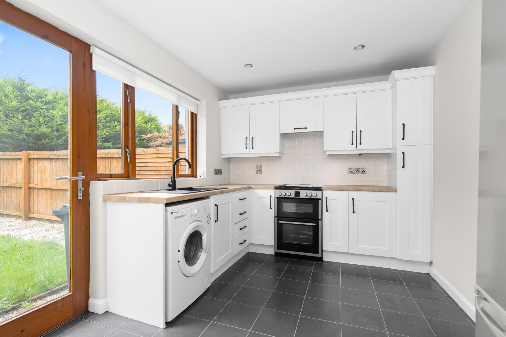 Shaftesbury Road 13 of 39