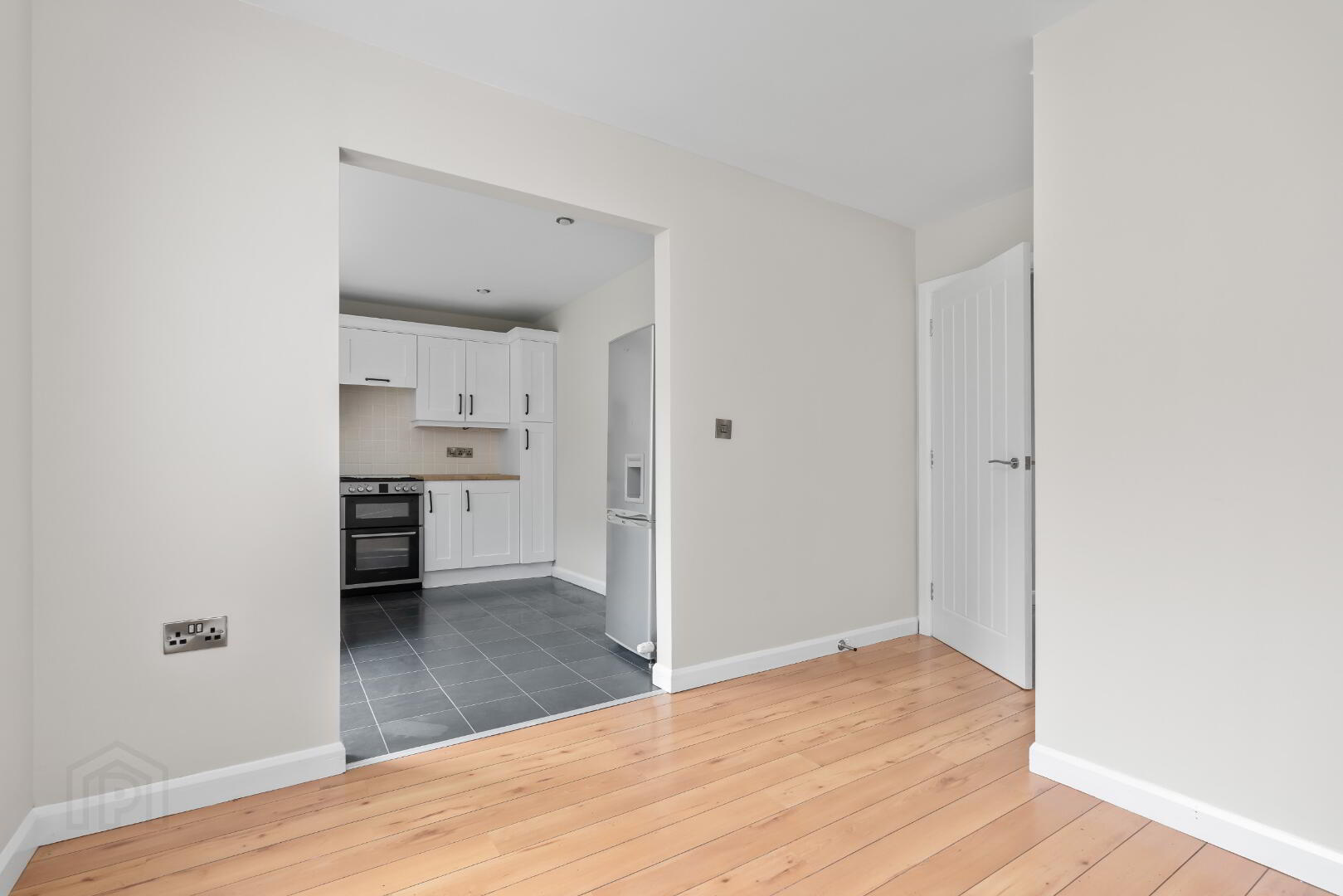 Shaftesbury Road 18 of 39