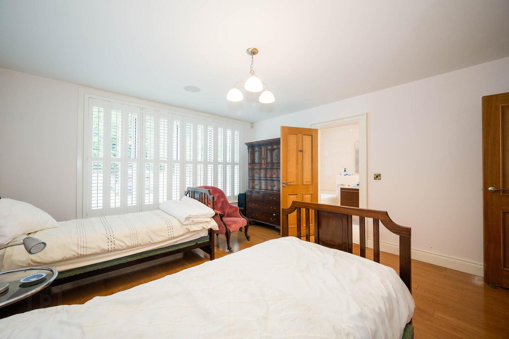 Apt 2, 2 Danesfort Park North 10 of 14