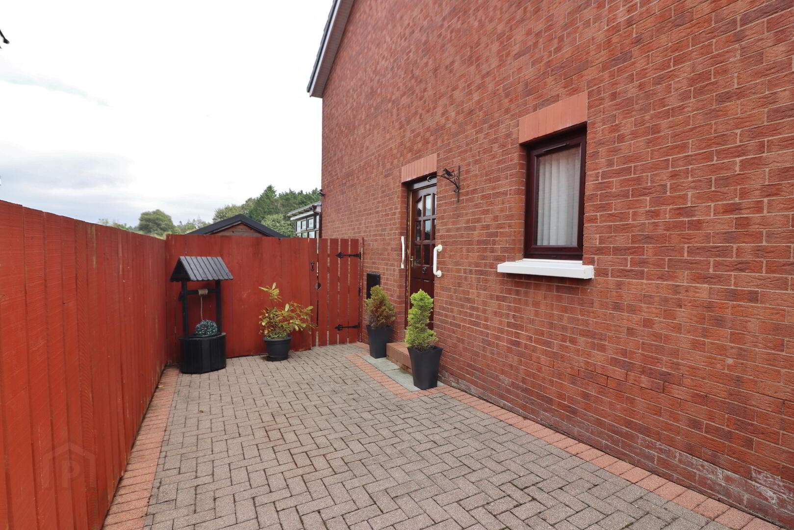 9 Oakleigh Grove 21 of 24