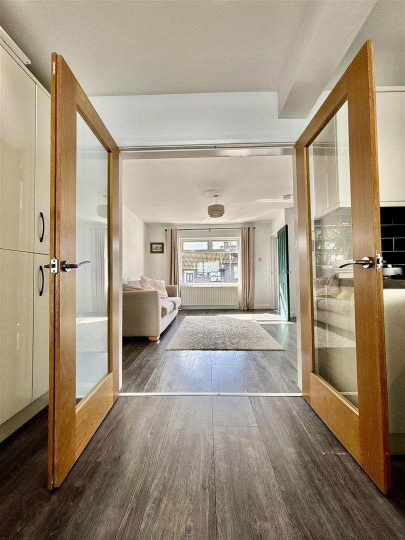 69 Moat Street 10 of 18