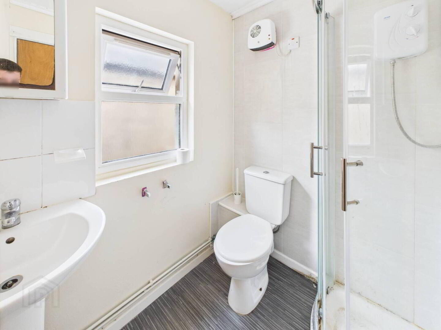 Apt 2, 11 Wolseley Street 4 of 8